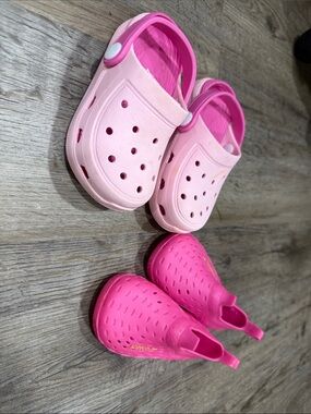 Toddler Pink Comfort Clogs - Lightweight Slip-On Shoes 2 pair little kid size 5